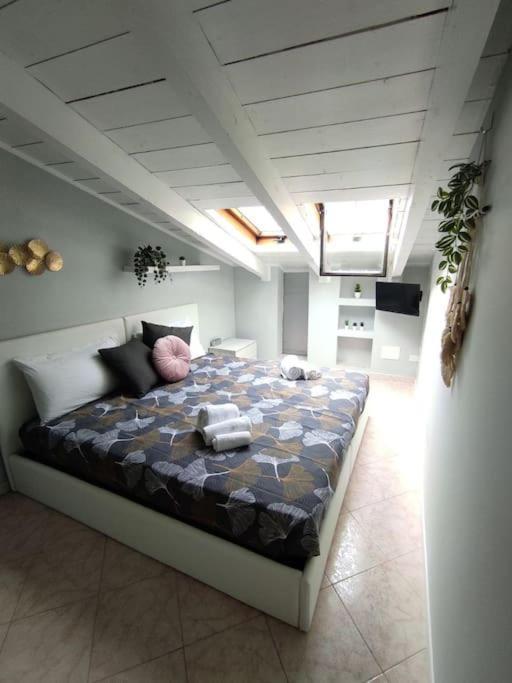 Free Parking Tiny House Wifi Netflix 15 Minuti Dal Duomo Milão Exterior foto