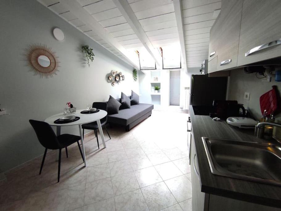 Free Parking Tiny House Wifi Netflix 15 Minuti Dal Duomo Milão Exterior foto