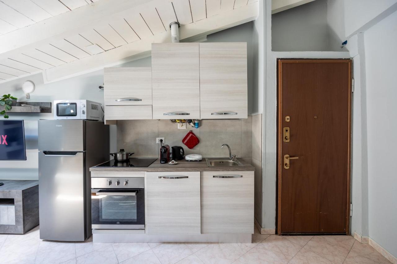 Free Parking Tiny House Wifi Netflix 15 Minuti Dal Duomo Milão Exterior foto