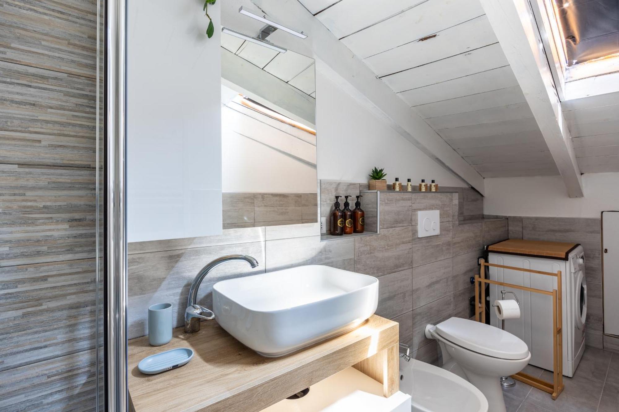 Free Parking Tiny House Wifi Netflix 15 Minuti Dal Duomo Milão Exterior foto